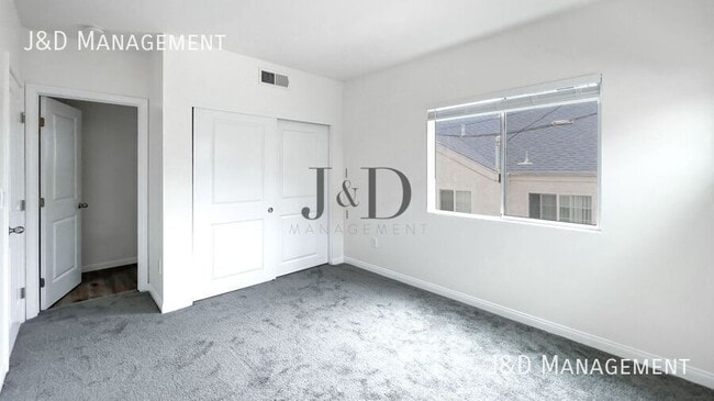 Building Photo - 1134-1148 FRESNO STREET-4/3