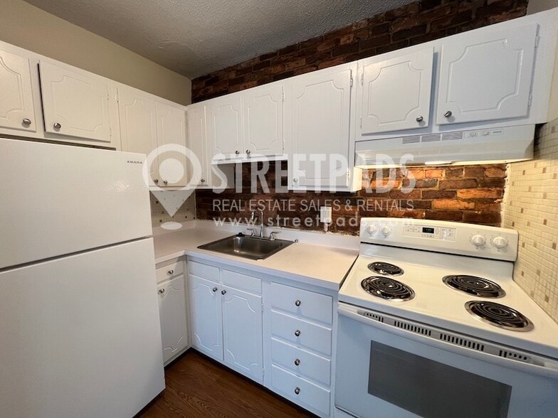 Building Photo - 78 S Huntington Ave