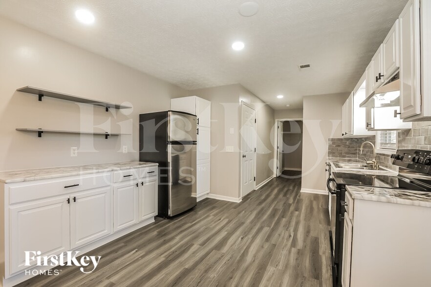 Building Photo - 723 Ridgetop Rd