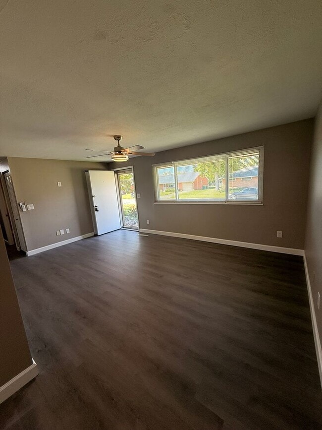 Building Photo - 4320 Harbison St