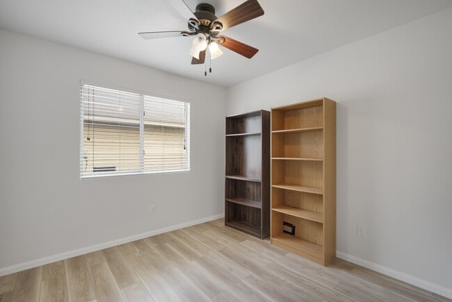 Building Photo - 1518 McCarthy Ave