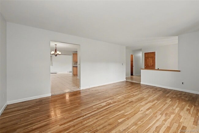 Building Photo - 568 Manville Rd