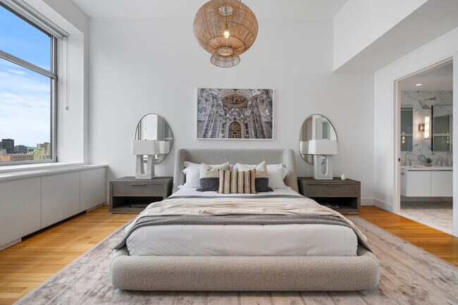 Building Photo - 252 7th Ave