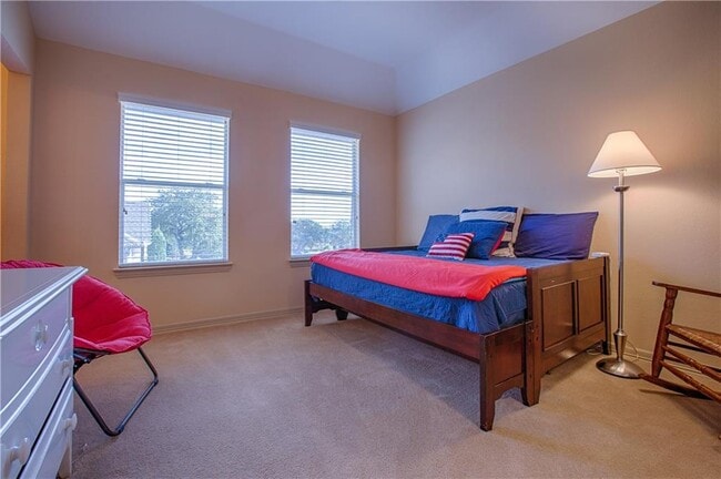 Building Photo - 12500 Calistoga Way