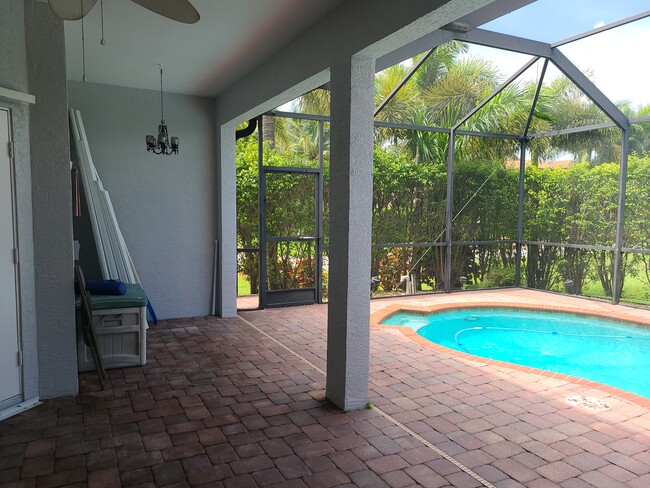 Building Photo - 2851 SW 49th Terrace