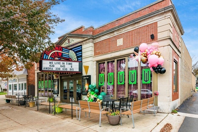 Building Photo - 1654 Ashland Ave
