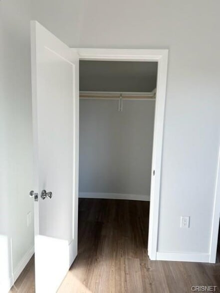 Building Photo - 19421 Ventura Blvd