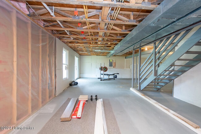 Building Photo - 6702 Shallow Rock Dr
