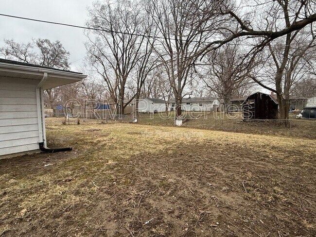 Building Photo - 808 Maumee Dr