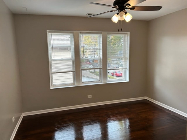 Building Photo - 2035 N Kildare Ave