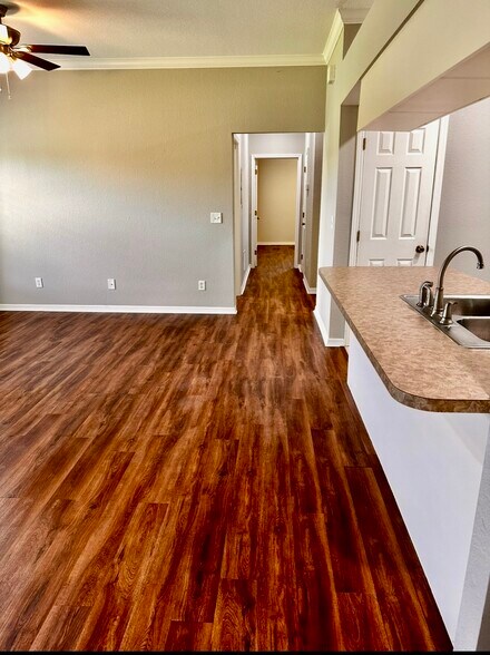 Building Photo - 507 Eagle Pond Dr