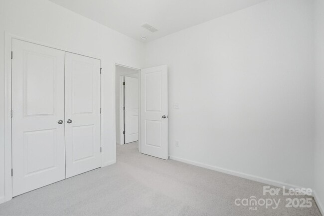 Building Photo - 3210 Stelfox St