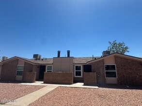 Building Photo - 10524 Shannon Pl