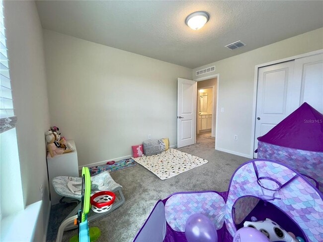 Building Photo - 2143 Charming Ave