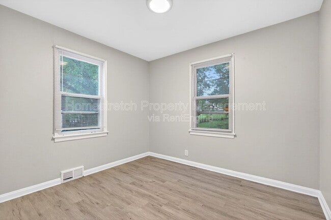 Building Photo - 7431 Esterbrook Dr