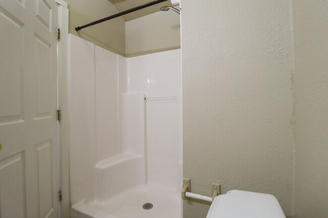 Building Photo - S 55th West Ave Duplex