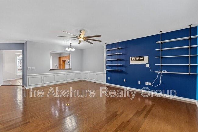 Building Photo - 8611 Macedonia Lake Dr
