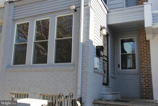 Building Photo - 5063 Whitaker Ave