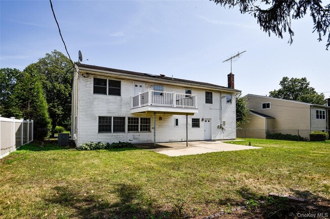 Building Photo - 65 Bluebird Ln