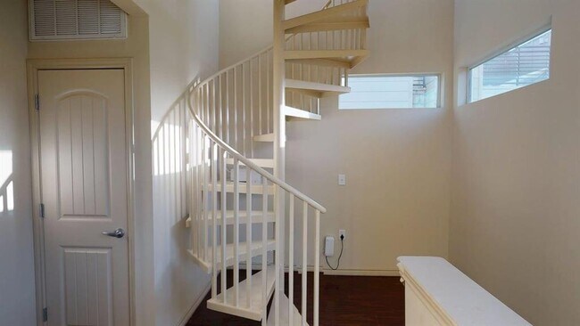 Building Photo - 2606 Wilson St