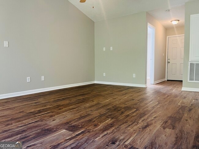 Building Photo - 313 Baileys Way