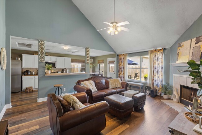 Building Photo - 4111 Boulder Dr