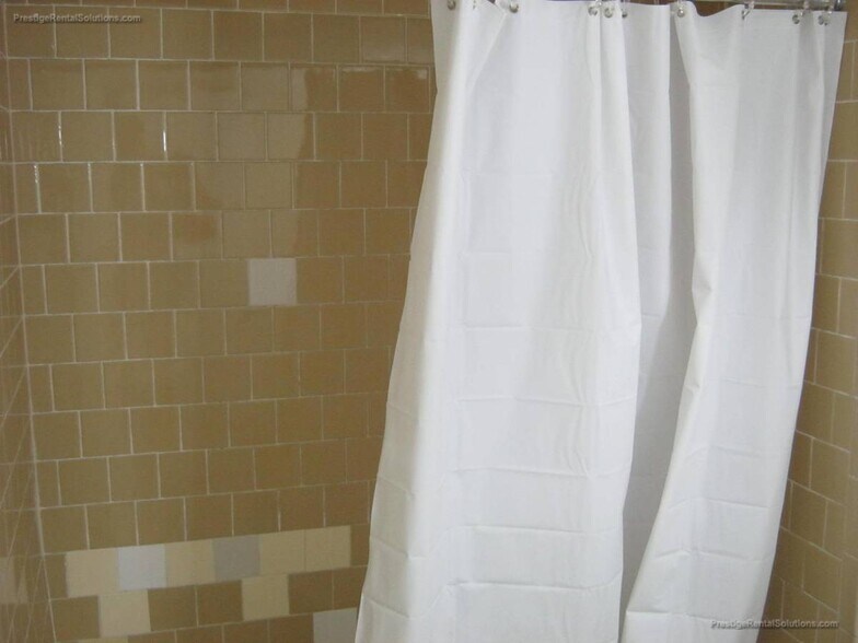 Building Photo - 70 Barrows St