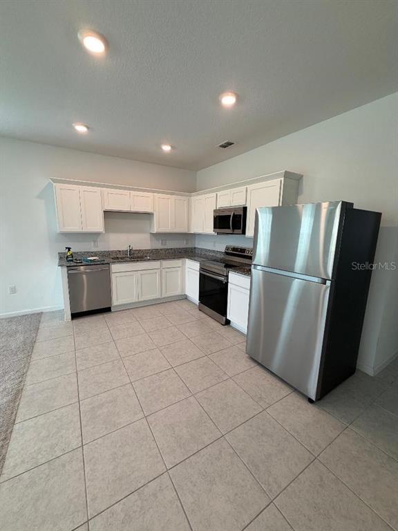 Building Photo - 393 Grand Pne Ln