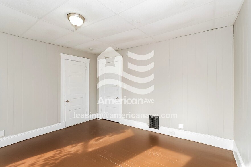 Building Photo - 1014 Parkson Pl