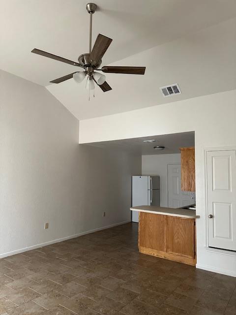 Building Photo - 711 Willowood