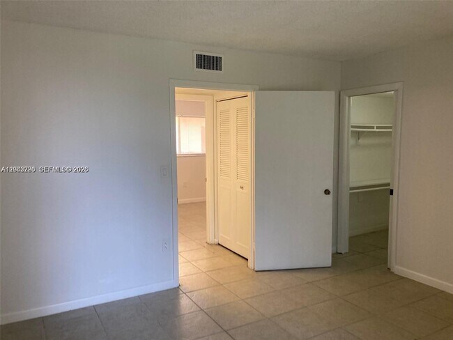Building Photo - 8420 SW 133rd Avenue Rd