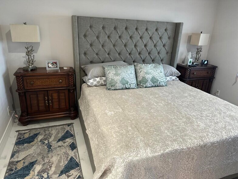 Building Photo - 3101 S Ocean Blvd