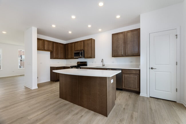 Building Photo - 1703 Neubauer Circle