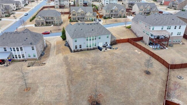 Building Photo - 5525 Nesmith Ct
