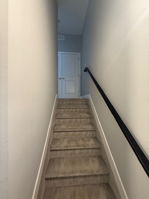 Building Photo - 2030 E 20th Ave