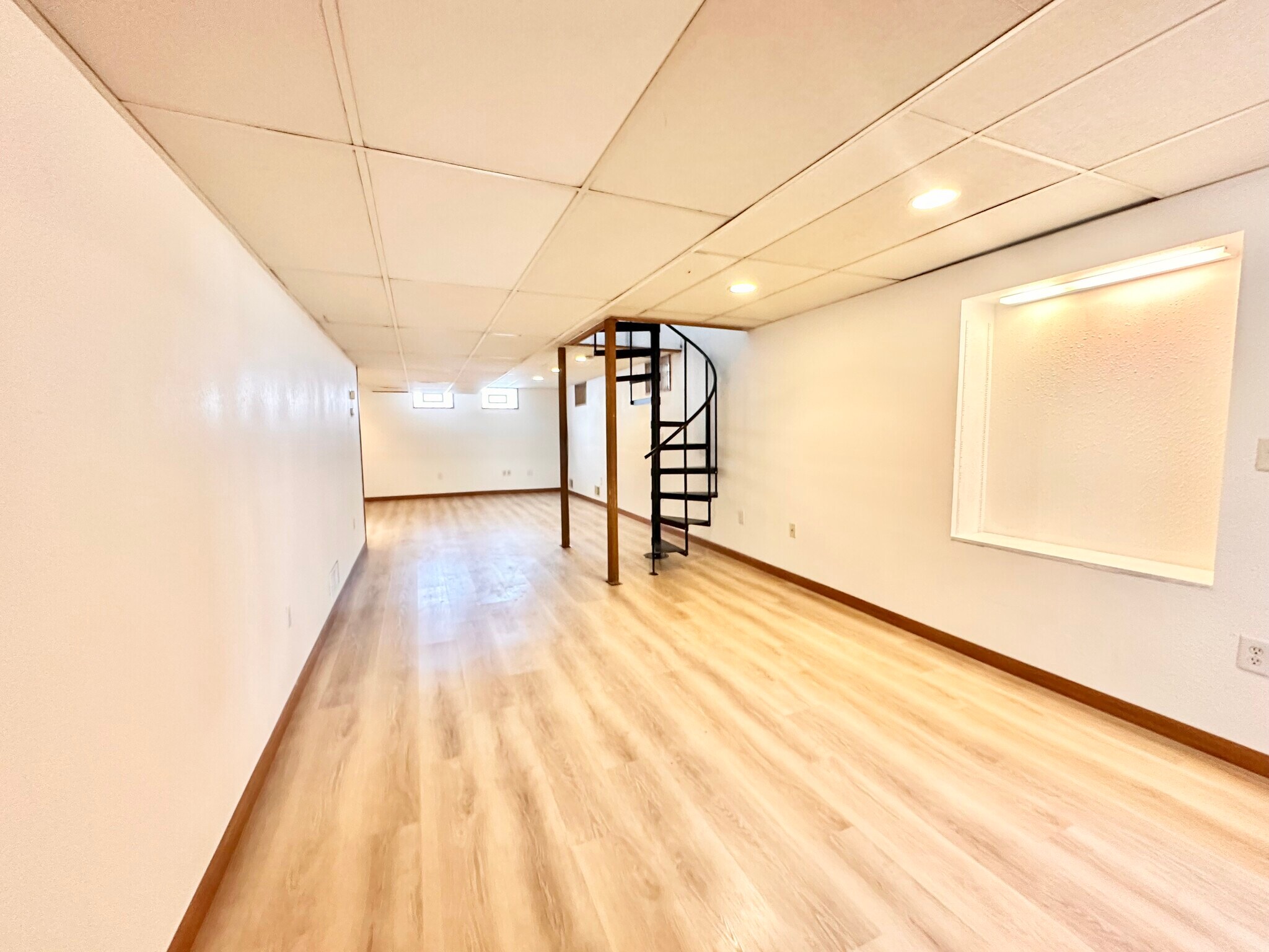 Building Photo - 7705 W Rogers St