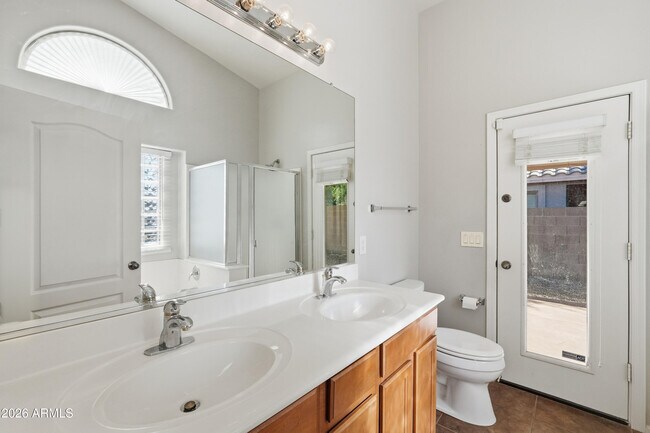 Building Photo - 40381 W Robbins Dr