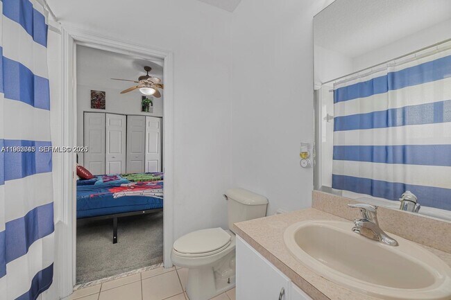 Building Photo - 2467 SE 19th St