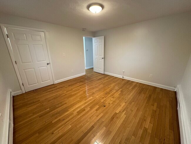 Building Photo - 32 Annese Rd