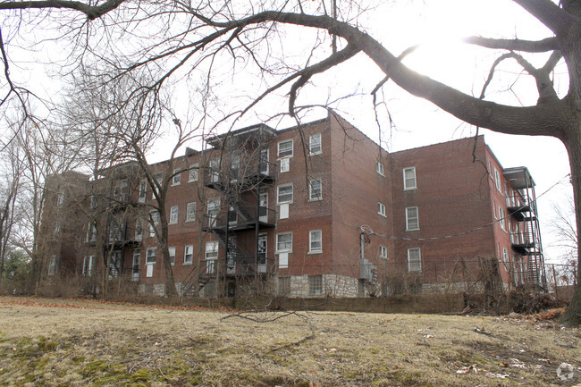 Building Photo - Belle Court Apartments