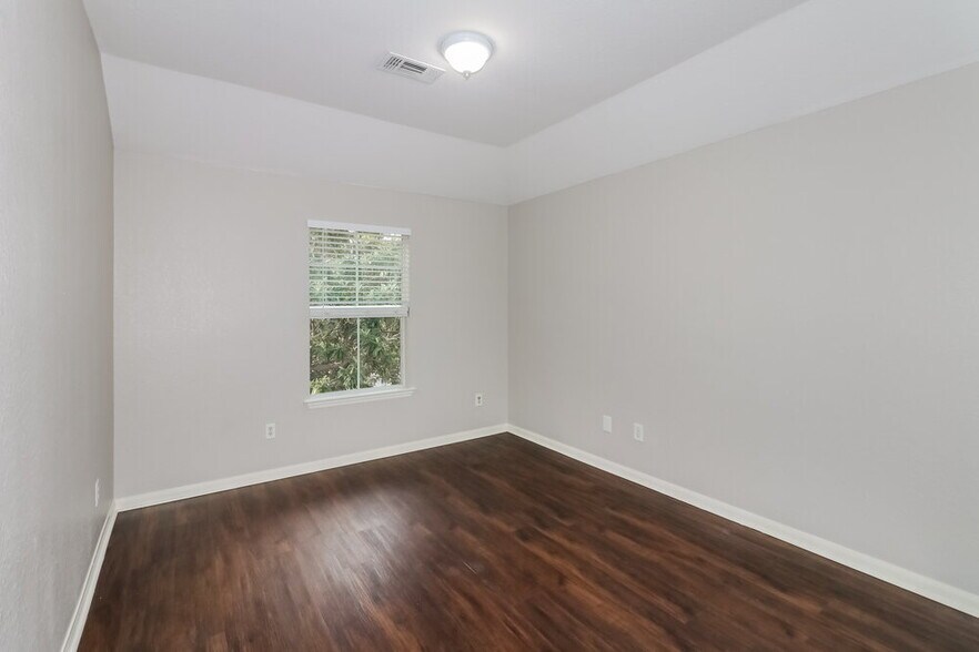 Building Photo - 5411 Upland Brook Ln