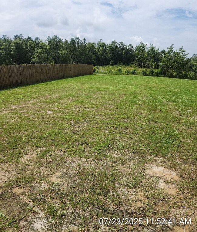 Building Photo - 64 Sunflower Cir NE