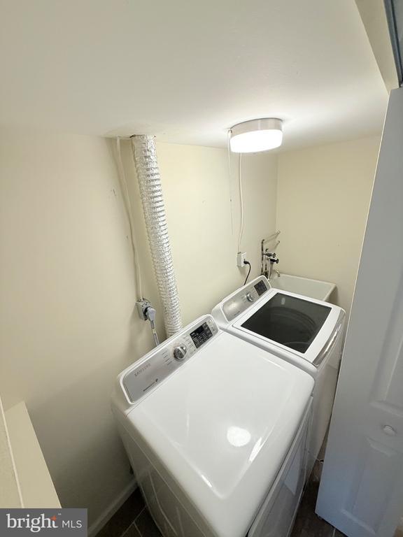 Building Photo - 7250 LASTING Way