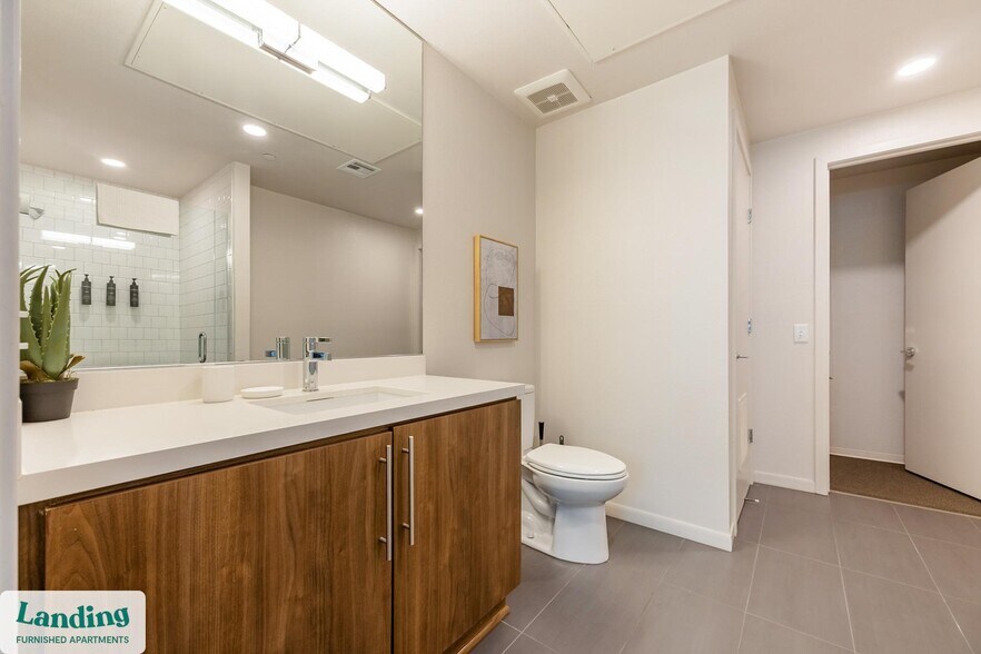 Building Photo - 372 Fourth Ave