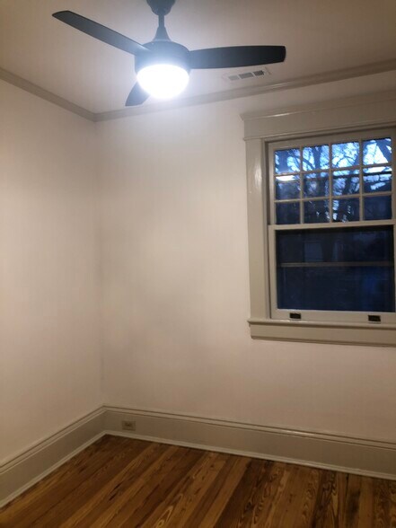 Apt D BR - 1212 Brookstown Ave