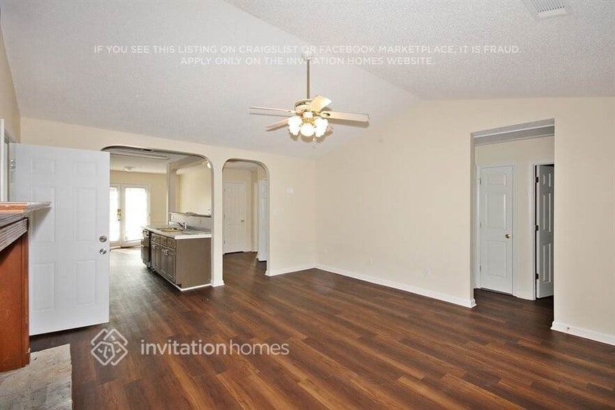 Building Photo - 1406 N Hampton Dr