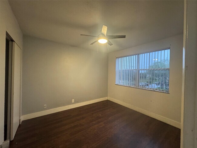 Building Photo - 9055 Wiles Rd