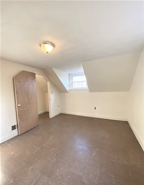 Building Photo - 439 Middlesex Turnpike