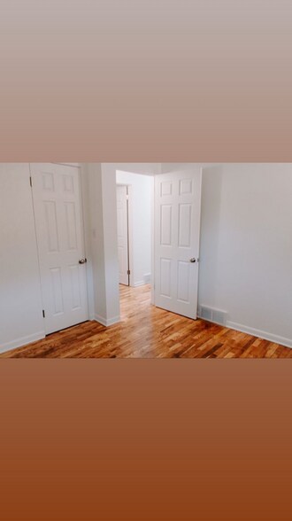 Building Photo - 50481 Saint Joseph St