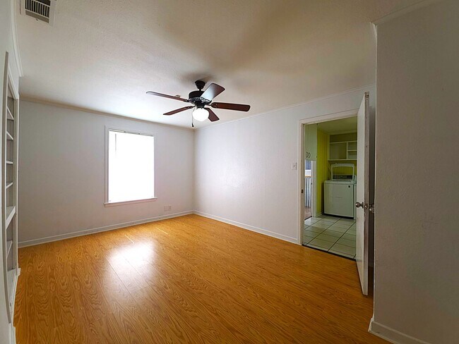 Building Photo - Spacious Country Home for Lease in Van, Texas!